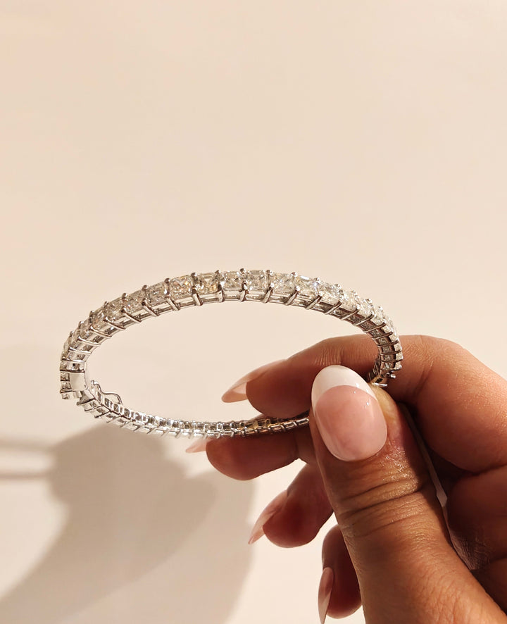 Half Tennis Bangle Asscher Diamonds