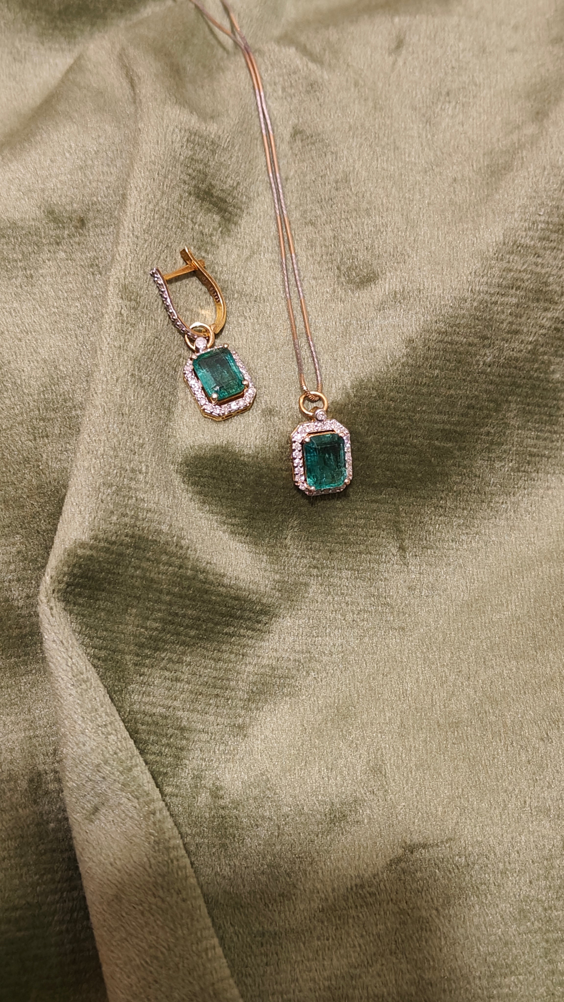 Zion Emerald Earrings